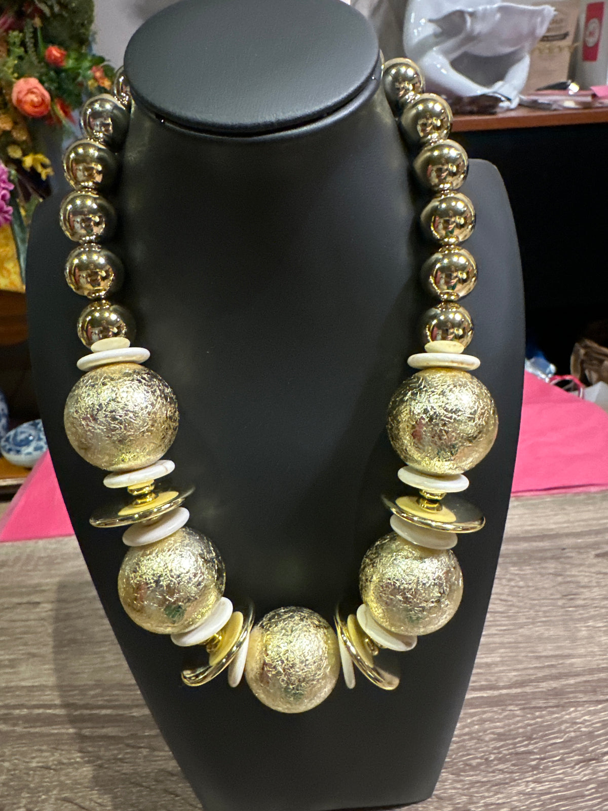ROYAL GOLD NECKLACE