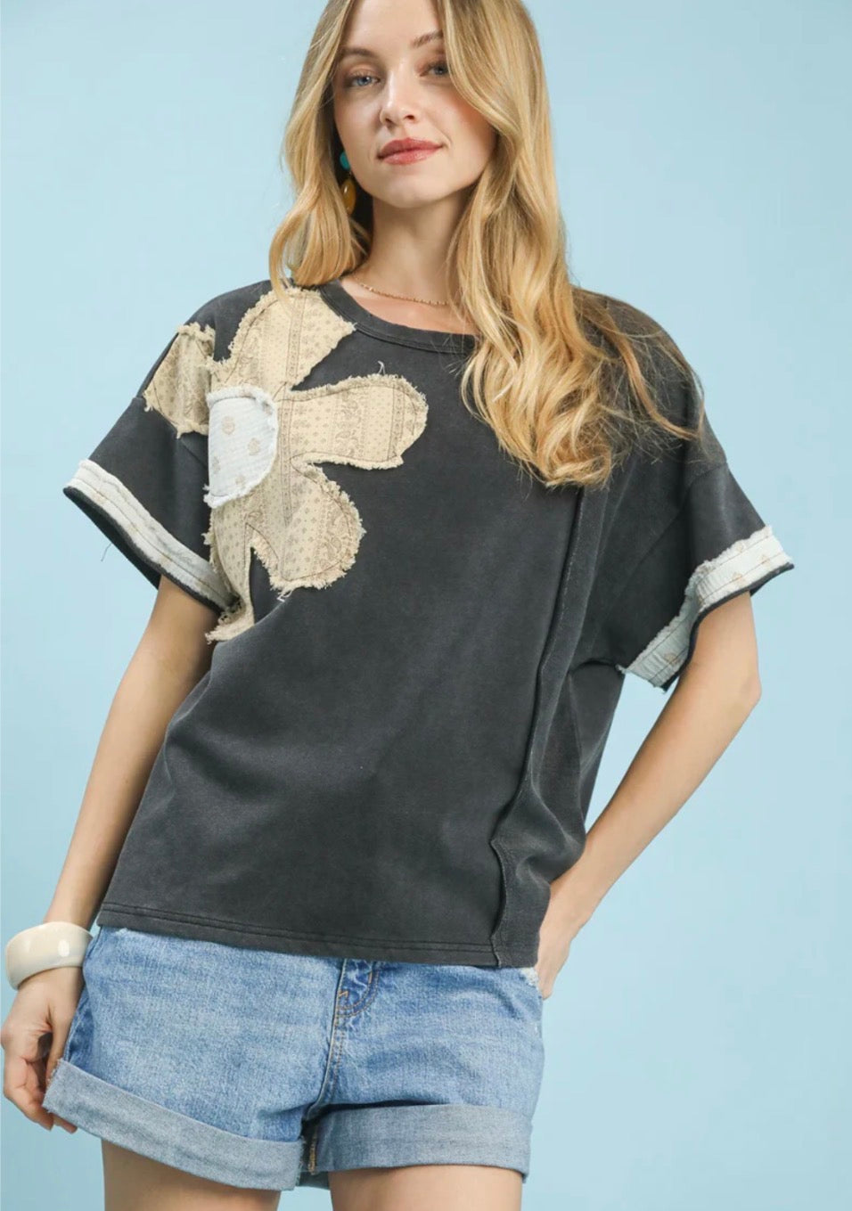 GIGI O ASH (Knit with large flower accent) Top