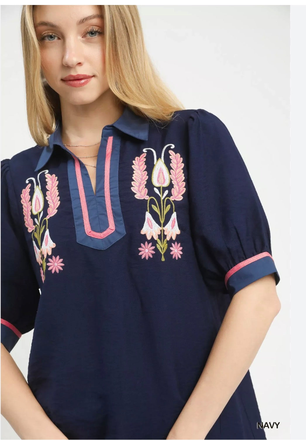 UMGEE NAVY FLORAL TOP