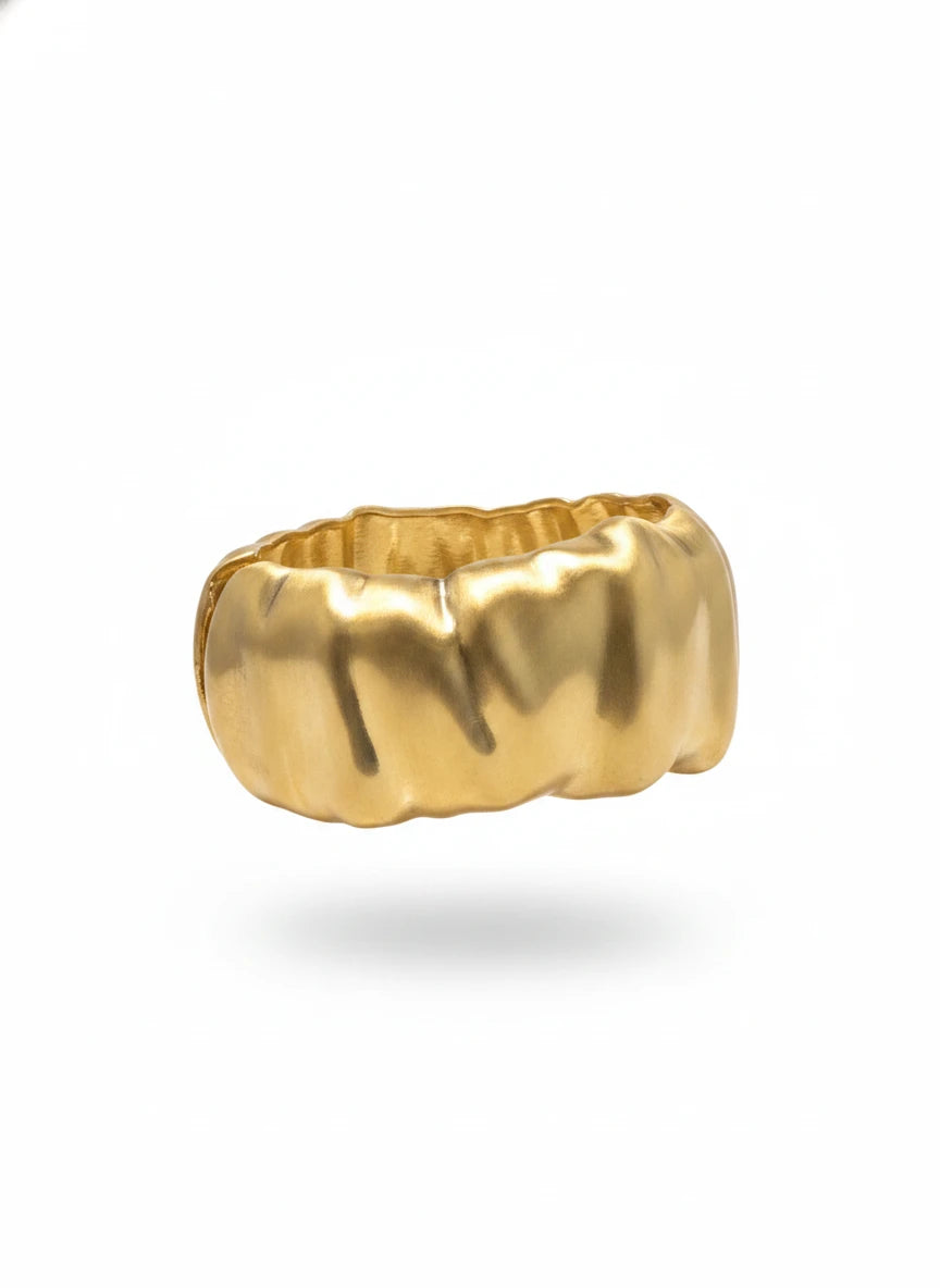 GOLD WAVE HINGED BANGLE BRACELET