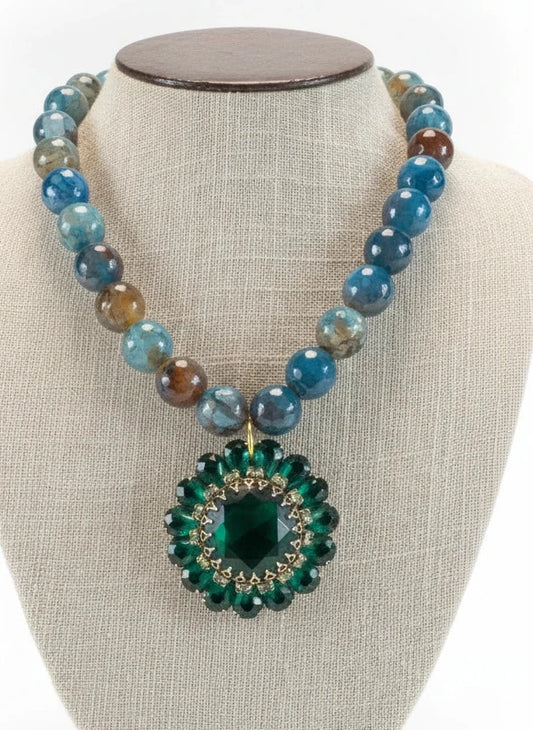 MADE IN THE DEEP SOUTH 1950's BROOCH on a AGATE NECKLACE
