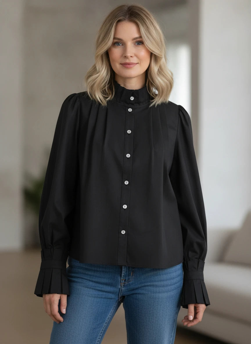 PINCH RUFFLED BUTTON DOWN BLOUSE IN BLACK