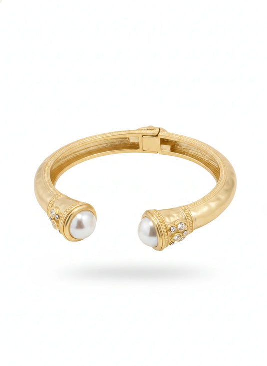 CUFF BRACELET WITH PEARL ACCENT