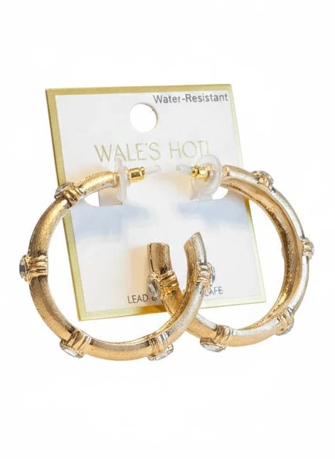 WHAT'S HOT WATER RESISTANT HAMMERED HOOP WITH CLEAR CRYSTAL EARRINGS